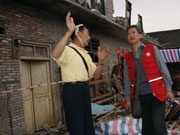 雅安民革党员地震专家韩世康在灾区一线